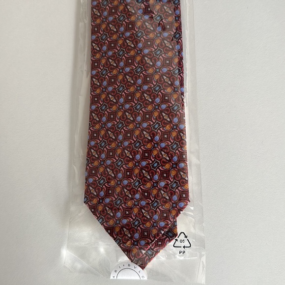 BVLGARI red silk tie - Picture 2 of 8